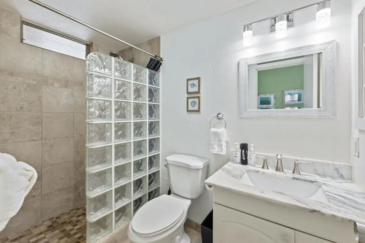 Apartment Nani Kai Hale 403- Top Floor 1 Bedroom With Ac & Partial Ocean View Kihei